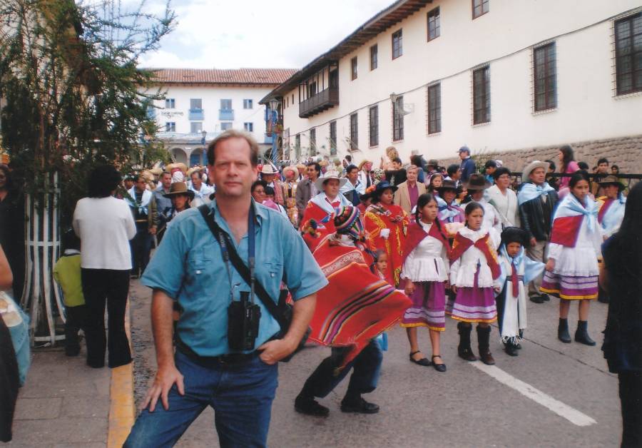 christmas_parade_cuzco.jpg