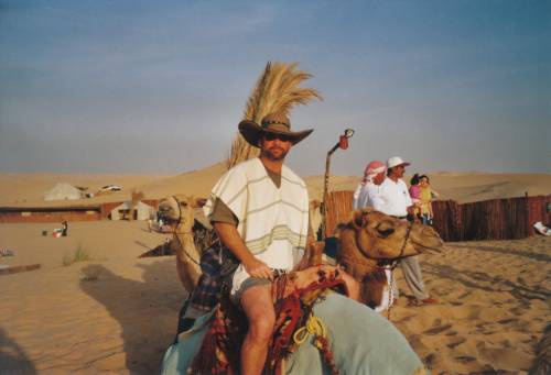 colombo_gringo_in_uae_desert.jpg