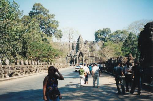 entrance_angkor_wat_ana_maria.jpg