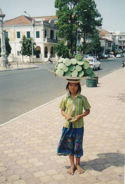 lotus_girl_phnom_penh.jpg